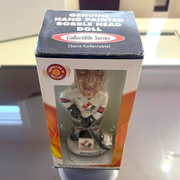 Chris Pronger Hand Painted Bobblehead by Animation In Motion Collectible Series! - Picture 3 of 6